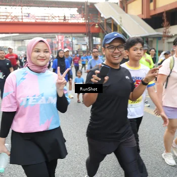 Runner Photo 4614158