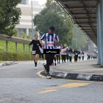 Runner Photo 4614171