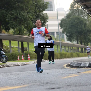 Runner Photo 4614182