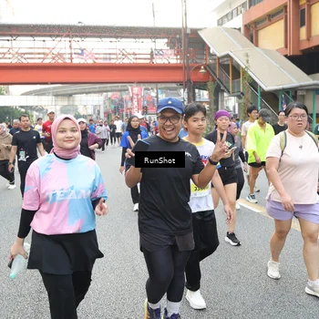 Runner Photo 4614186