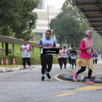 Runner Photo 4614350