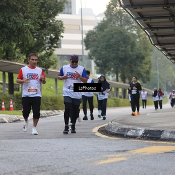 Runner Photo 4614366