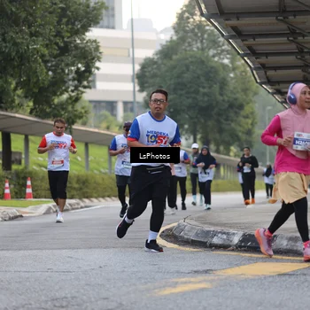 Runner Photo 4614385
