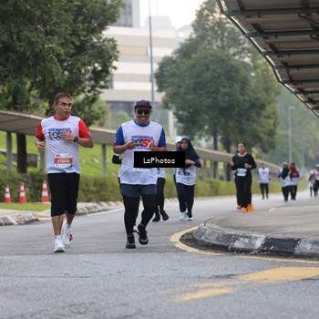 Runner Photo 4614428