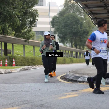 Runner Photo 4614571