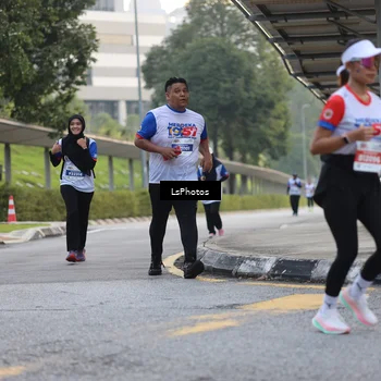 Runner Photo 4614692