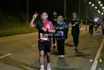 Runner Photo 4614718