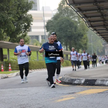 Runner Photo 4615251