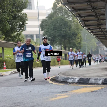 Runner Photo 4615344