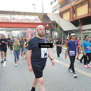 Runner Photo 4615588