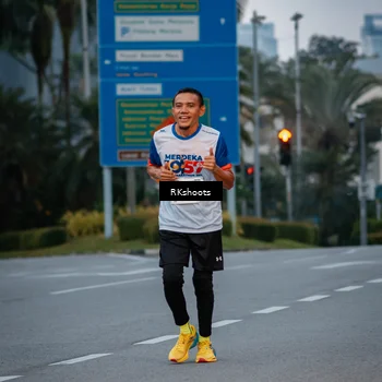 Runner Photo 4615646