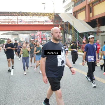 Runner Photo 4615653