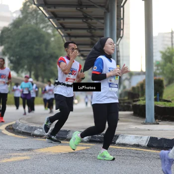 Runner Photo 4615760