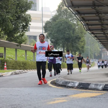Runner Photo 4615803