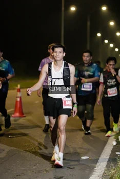 Runner Photo 4615813