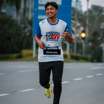 Runner Photo 4615843