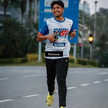 Runner Photo 4615864