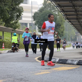 Runner Photo 4615866
