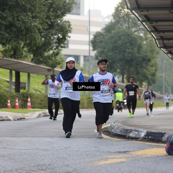 Runner Photo 4615912