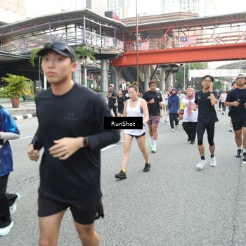 Runner Photo 4616072