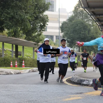 Runner Photo 4616137