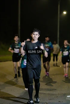 Runner Photo 4616206
