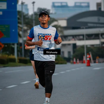 Runner Photo 4616275