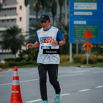 Runner Photo 4616335