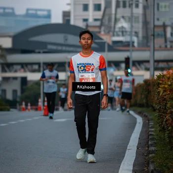 Runner Photo 4616396