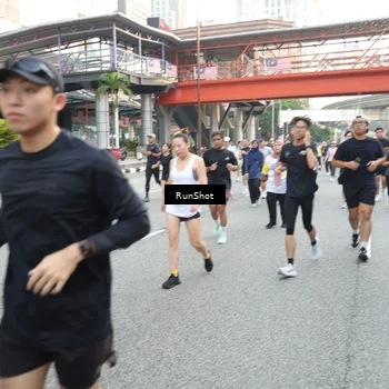 Runner Photo 4616449
