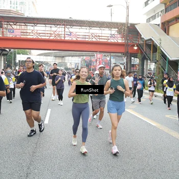 Runner Photo 4616603