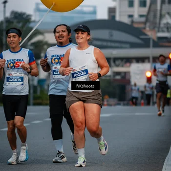 Runner Photo 4616704