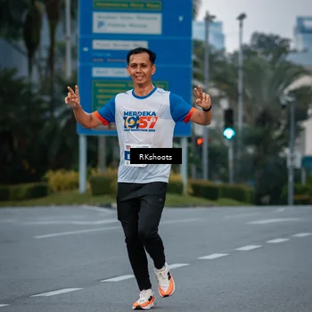 Runner Photo 4616713