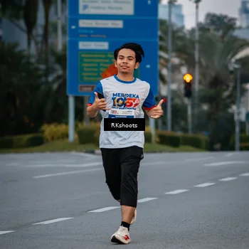 Runner Photo 4616752