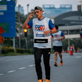 Runner Photo 4616807