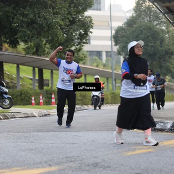 Runner Photo 4616856