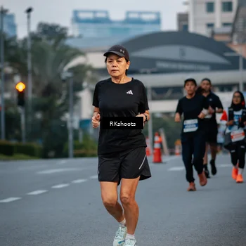 Runner Photo 4616870