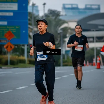 Runner Photo 4616901