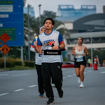 Runner Photo 4617053