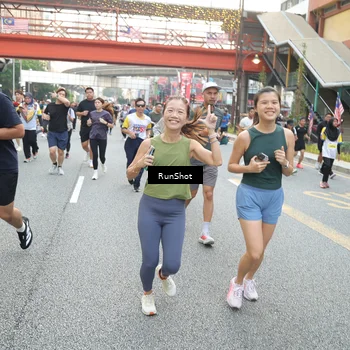 Runner Photo 4617419