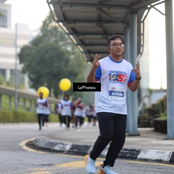 Runner Photo 4617472