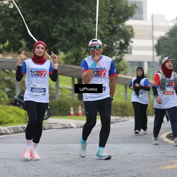 Runner Photo 4617663