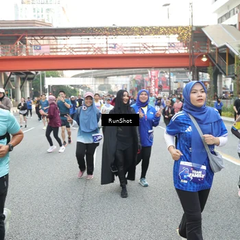 Runner Photo 4617854