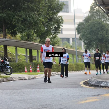 Runner Photo 4617999