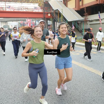 Runner Photo 4618073