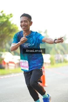 Runner Photo 4618171