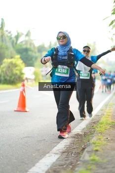 Runner Photo 4618272