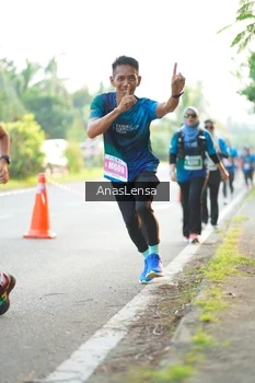 Runner Photo 4618469