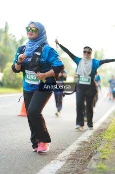 Runner Photo 4618572