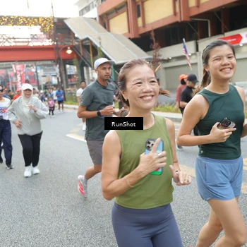Runner Photo 4618861